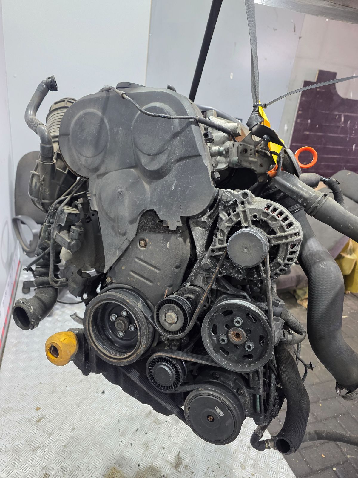 Двигатель BLB Audi A4 B7 (S4,RS4) 2.0 Дизель