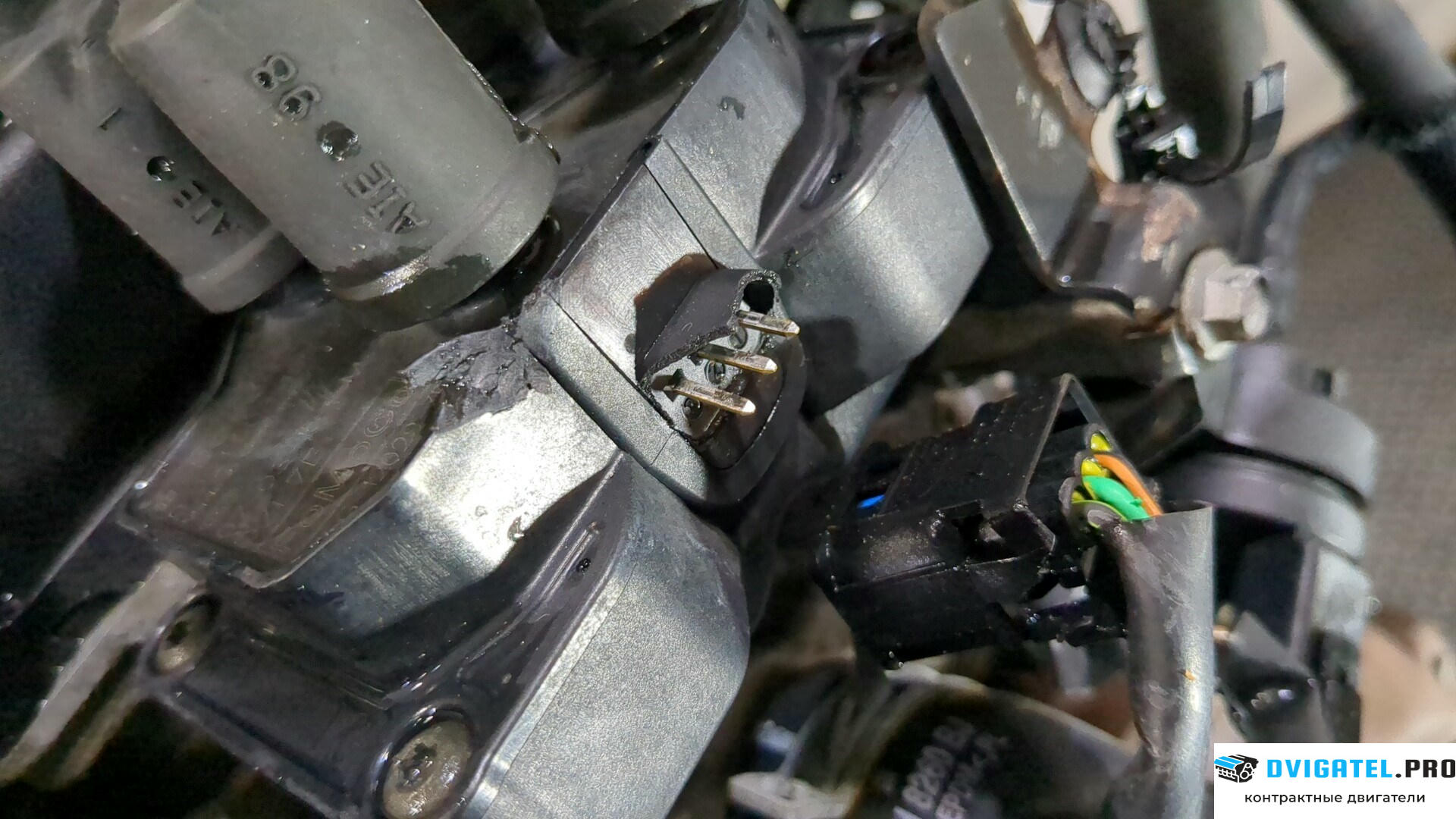 Двигатель Ford Focus 2 2005 - 2008 HXDA, HXDB 1.6 л., Бензин, Ti-VCT, артикул 9249288