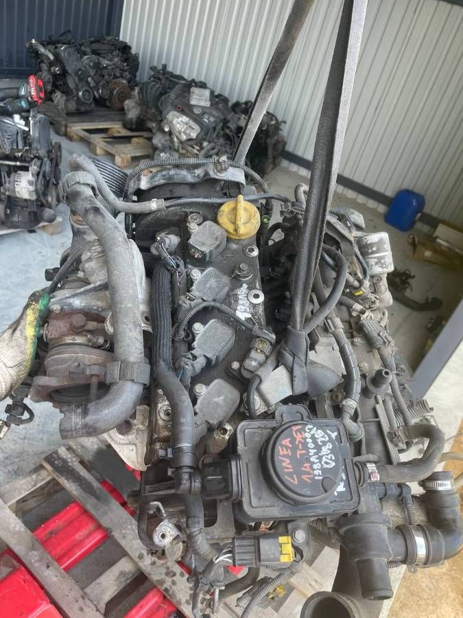 Двигатель 198A4000 Fiat Linea 1.4 Бензин