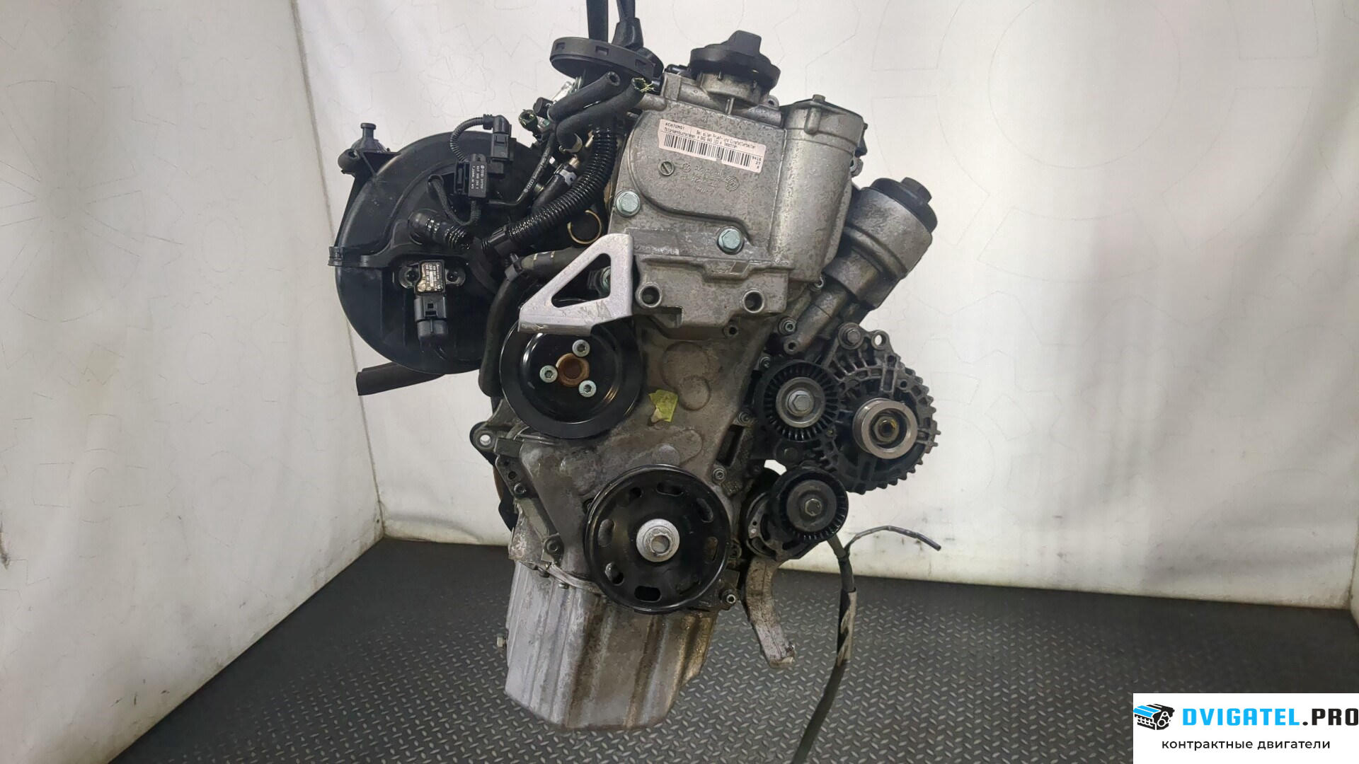 Двигатель Volkswagen Touran 2003 - 2006 BAG 1.6 л., Бензин, FSI, артикул 9161890