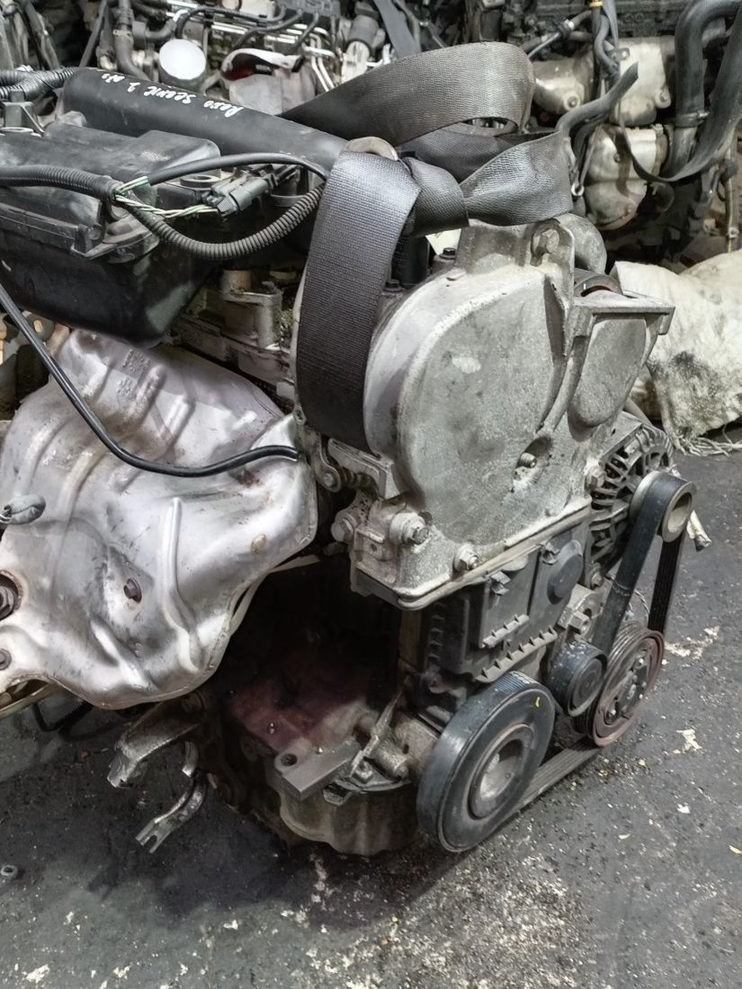 Двигатель K4M9766 Renault Scenic 2 1.6 Бензин