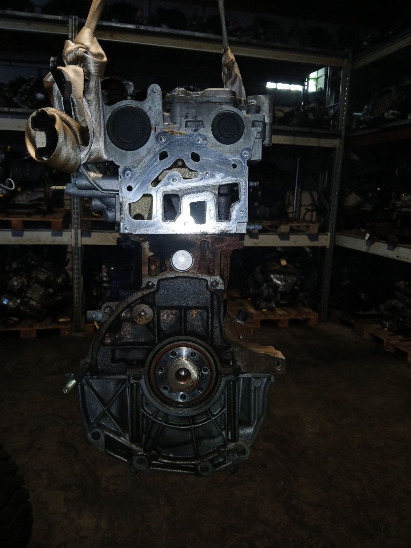 Двигатель K4M496 Lada largus 1.6 Бензин