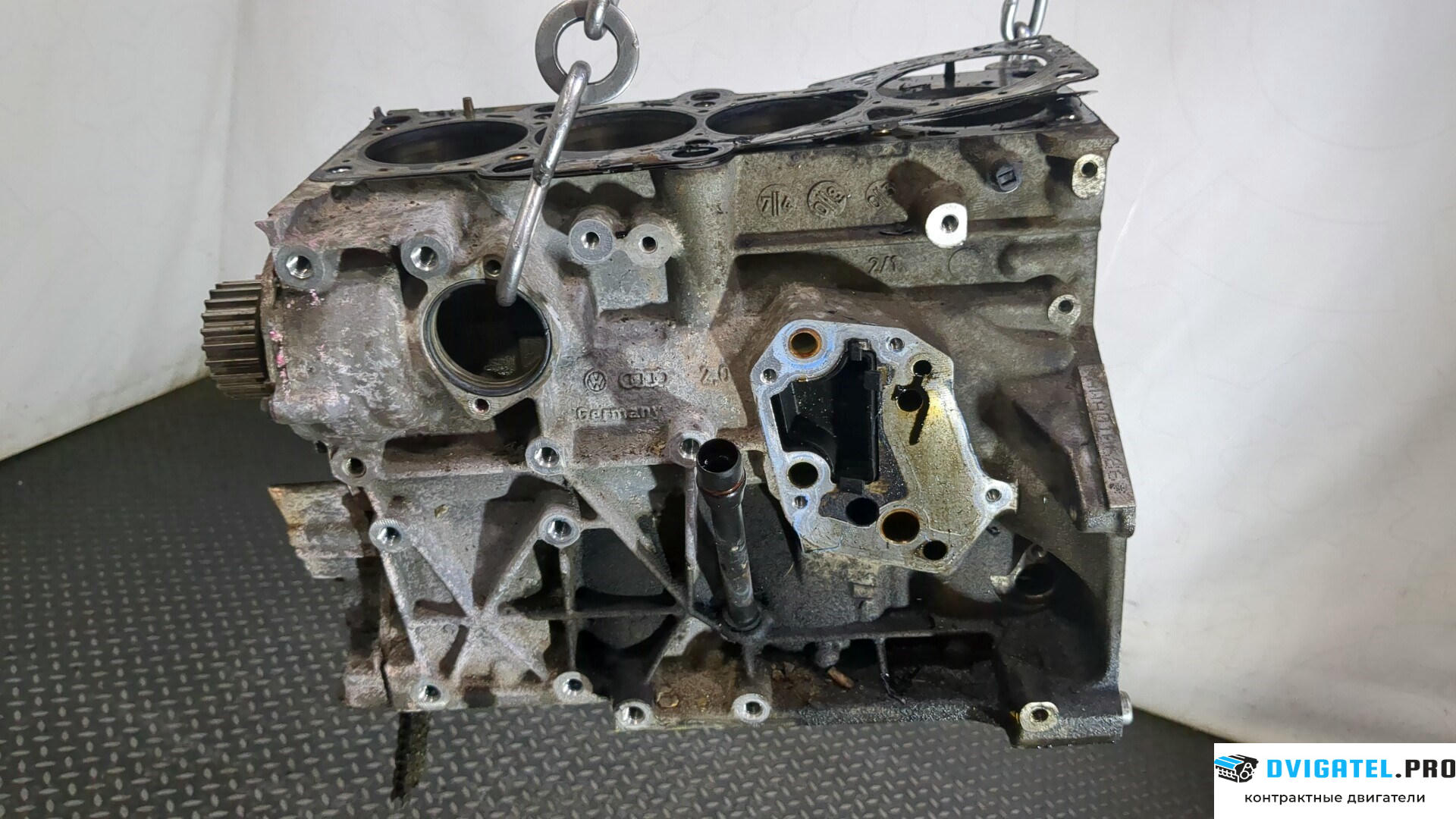 Шорт блок (Блок цилиндров) Audi A4 B6 2000 - 2004 AWA 2 л., Бензин, FSI, артикул 9266205