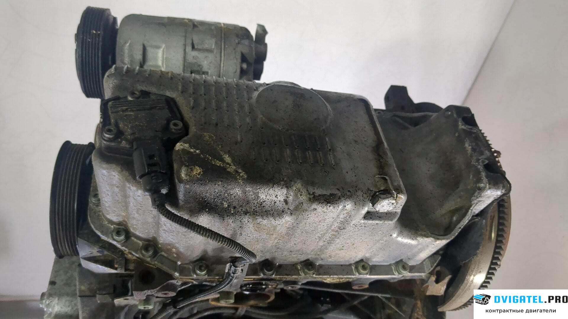 Двигатель Volkswagen Golf 4 1997 - 2005 BCB 1.6 л., Бензин, Инжектор, артикул 9025221