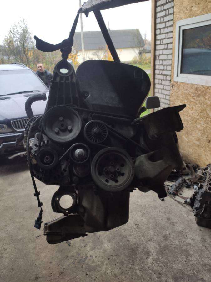 Двигатель AR37203 Alfa Romeo 147 1 1.6 Бензин