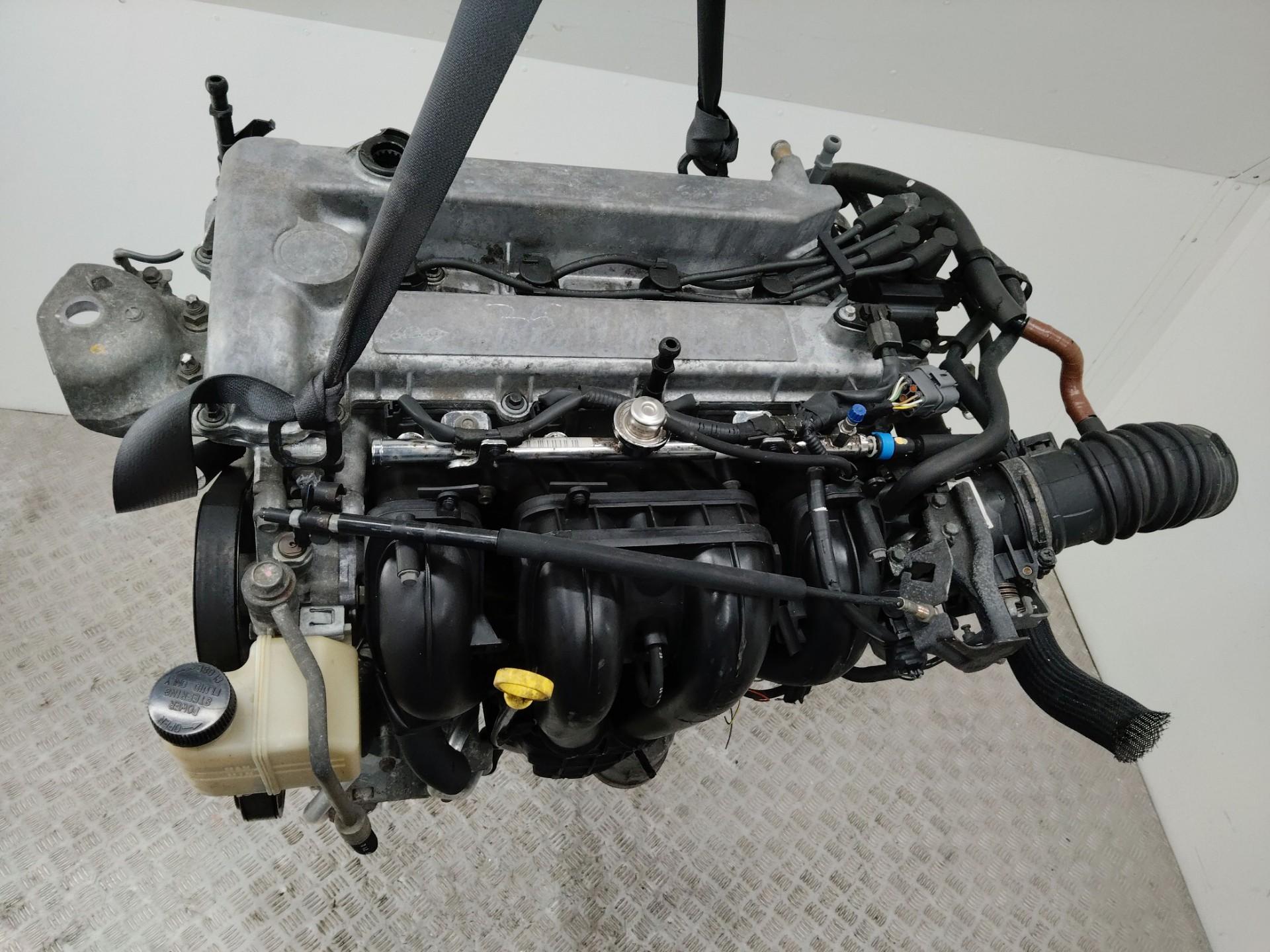 Двигатель L8 Mazda 5 1 1.8 Бензин