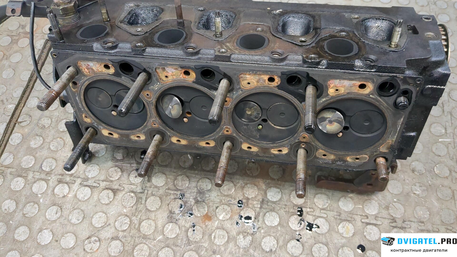 Головка блока цилиндров (ГБЦ) Ford S-Max 2006 - 2010 QYWA 1.8 л., Дизель, артикул 8874043