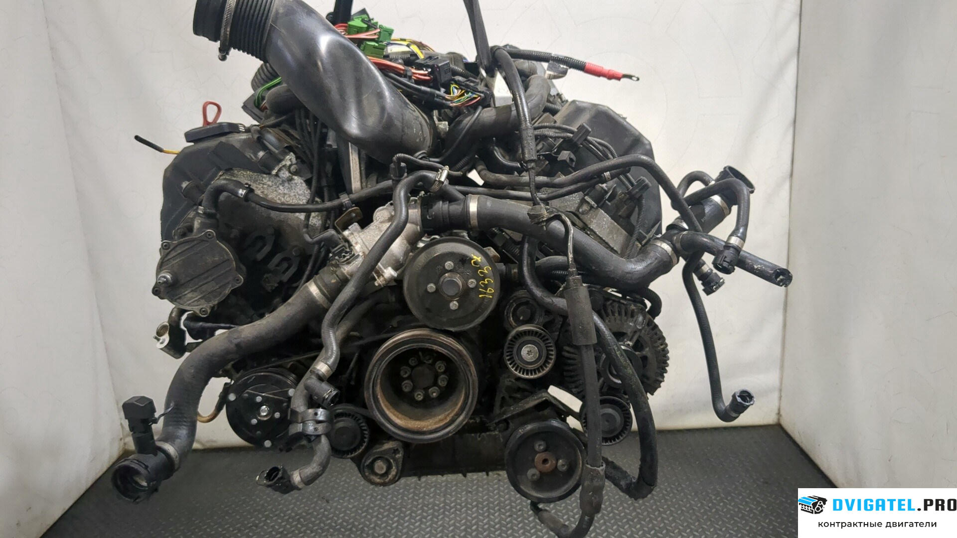 Двигатель BMW X5 E53 2000 - 2007 N62 B44A 4.4 л., Бензин, Инжектор, артикул 8231201