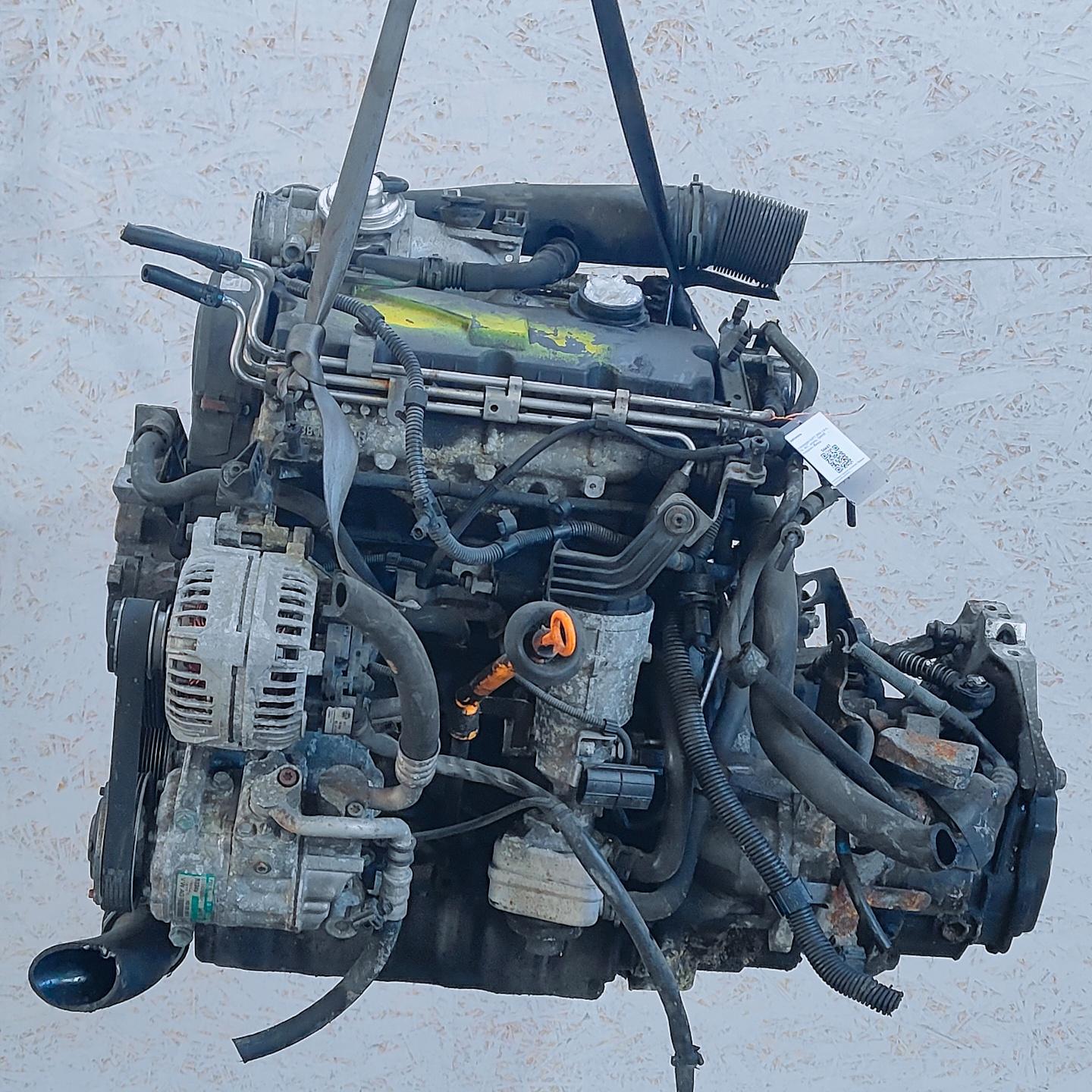 Двигатель BXE Volkswagen Golf 5 1.9 Дизель