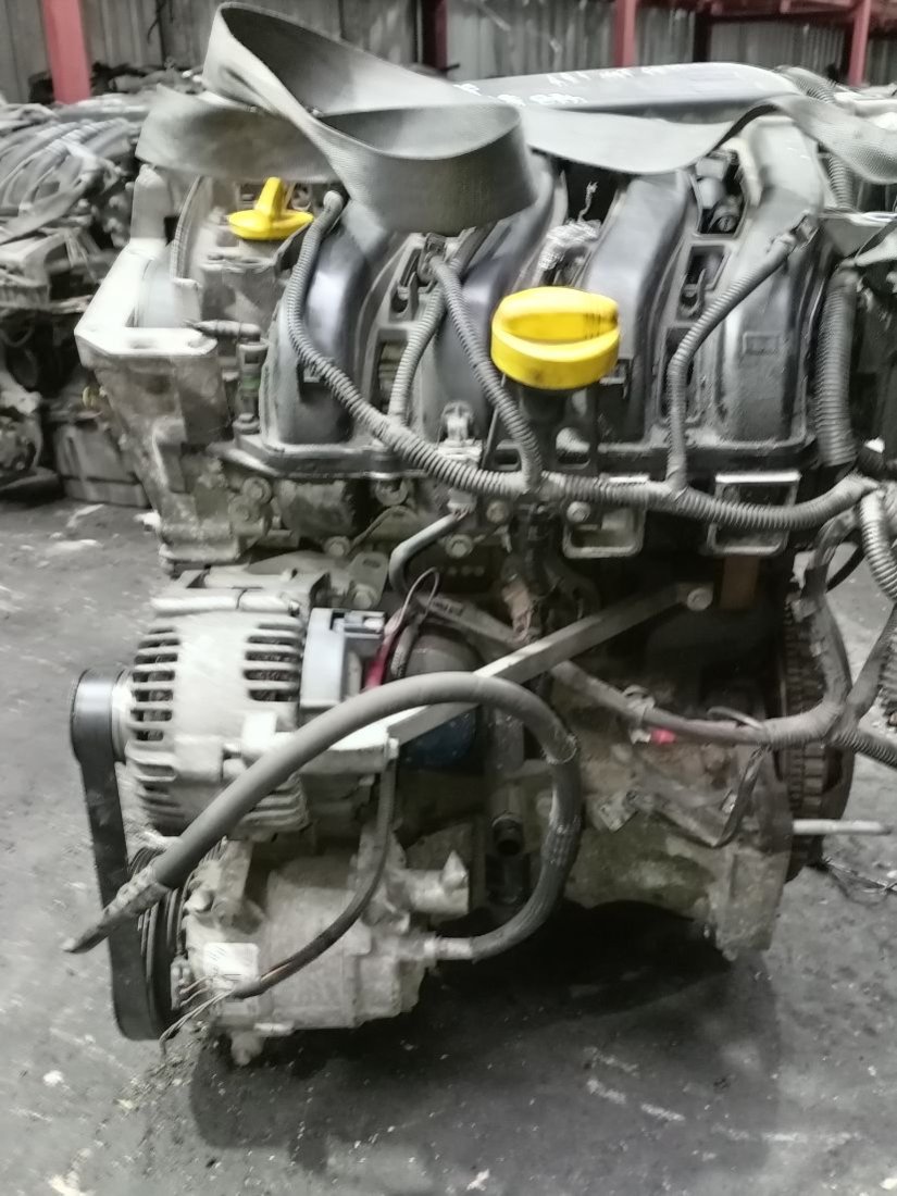 Двигатель K4M9766 Renault Scenic 2 1.6 Бензин