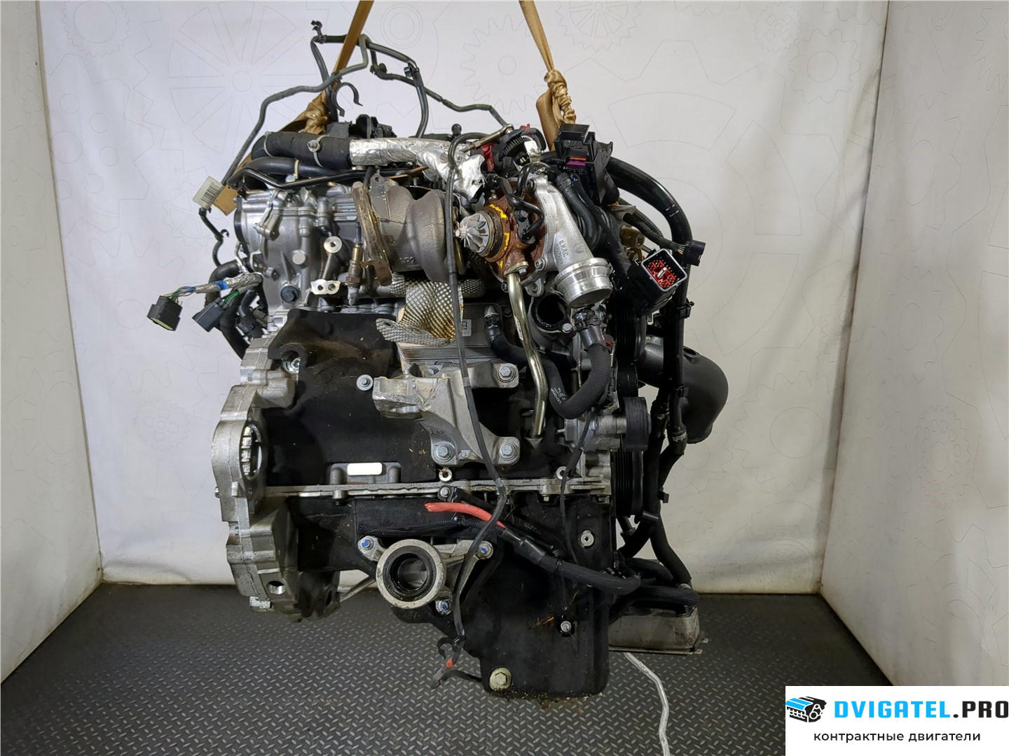 Двигатель Land Rover Range Rover Velar PT204 2 л., Бензин, Турбо-инжектор, артикул 7760850