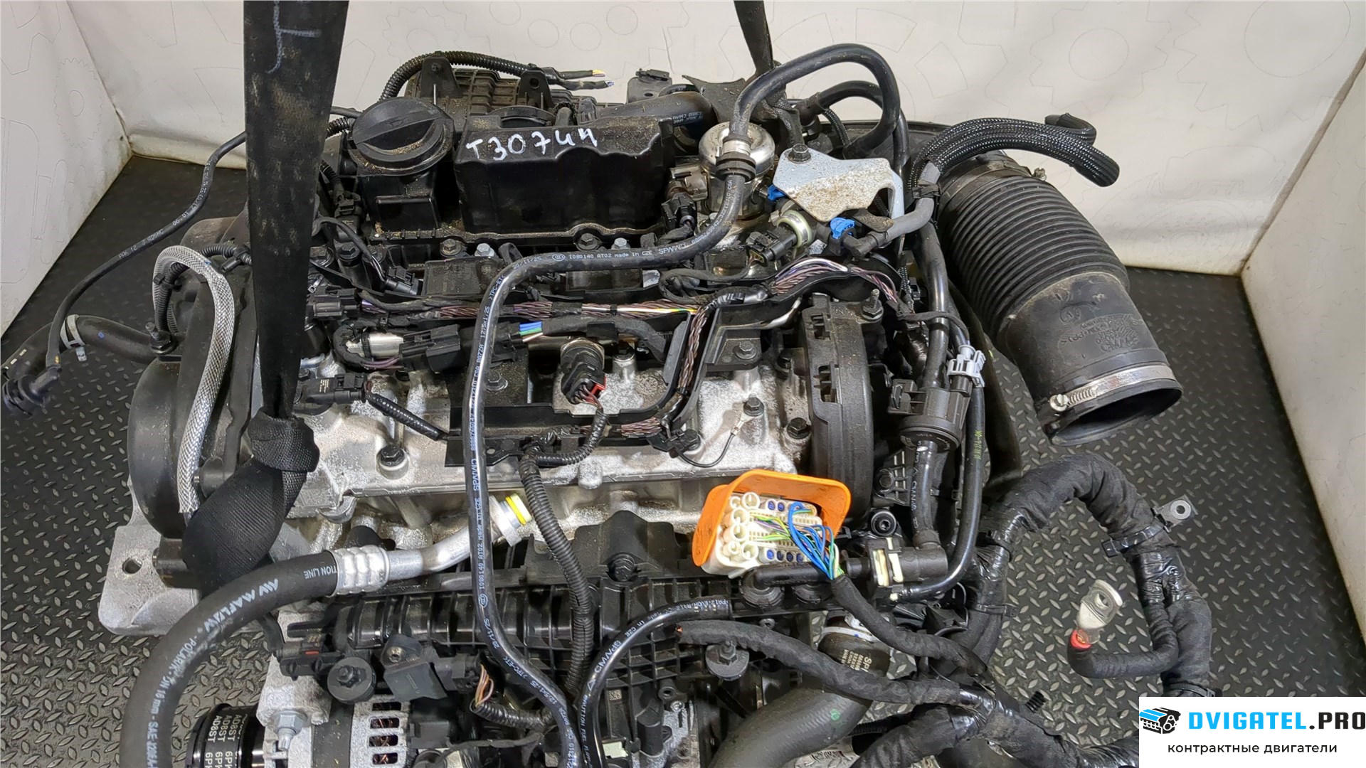 Двигатель Volvo XC40 B3154T2 1.5 л., Бензин, Турбо-инжектор, артикул 8045383