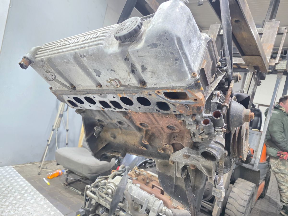 Двигатель 23YD Opel Omega B 2.3 Дизель
