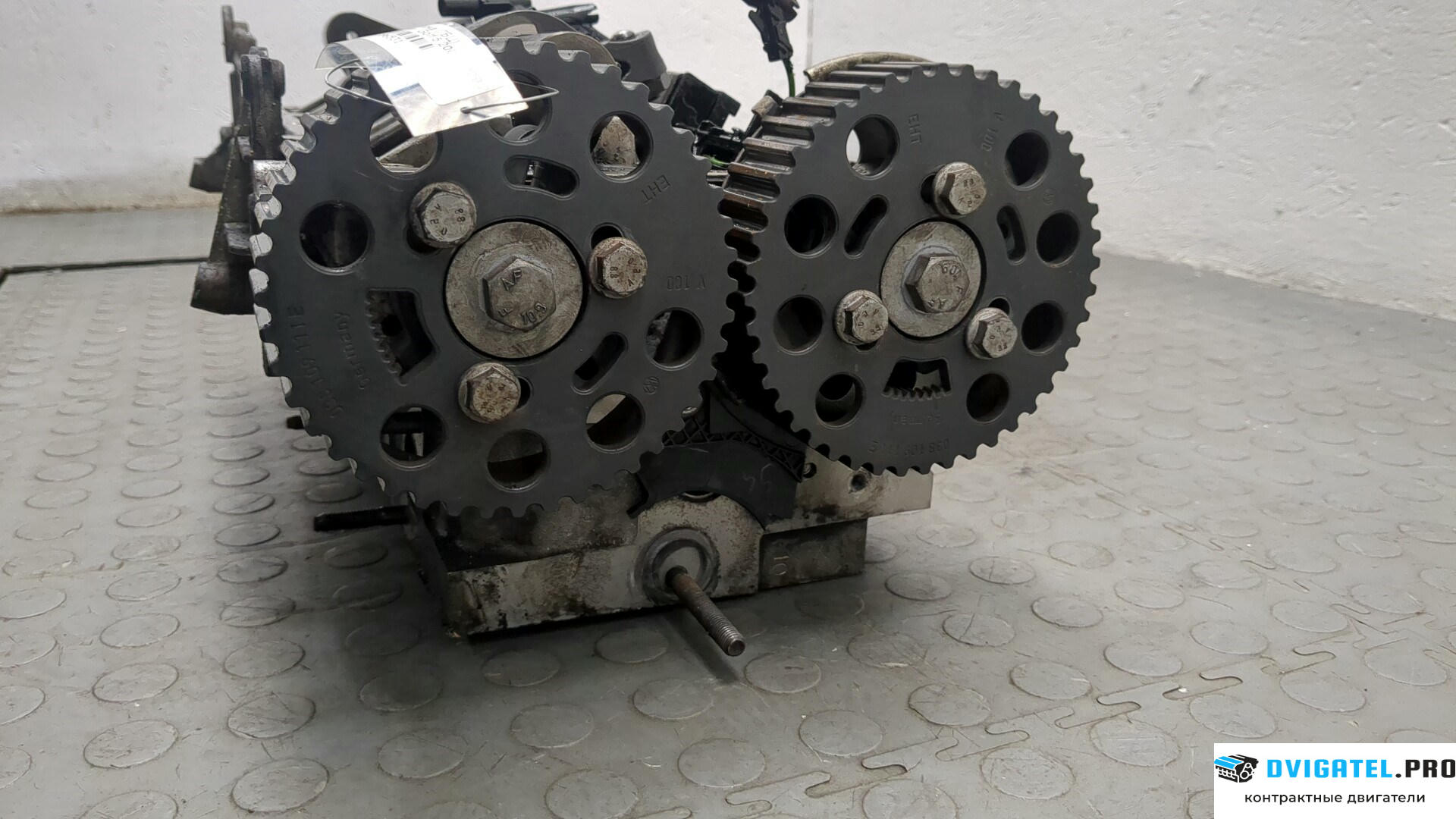 Головка блока цилиндров (ГБЦ) Volkswagen Golf 5 2003 - 2009 BKD 2 л., Дизель, TDI, артикул 8896531