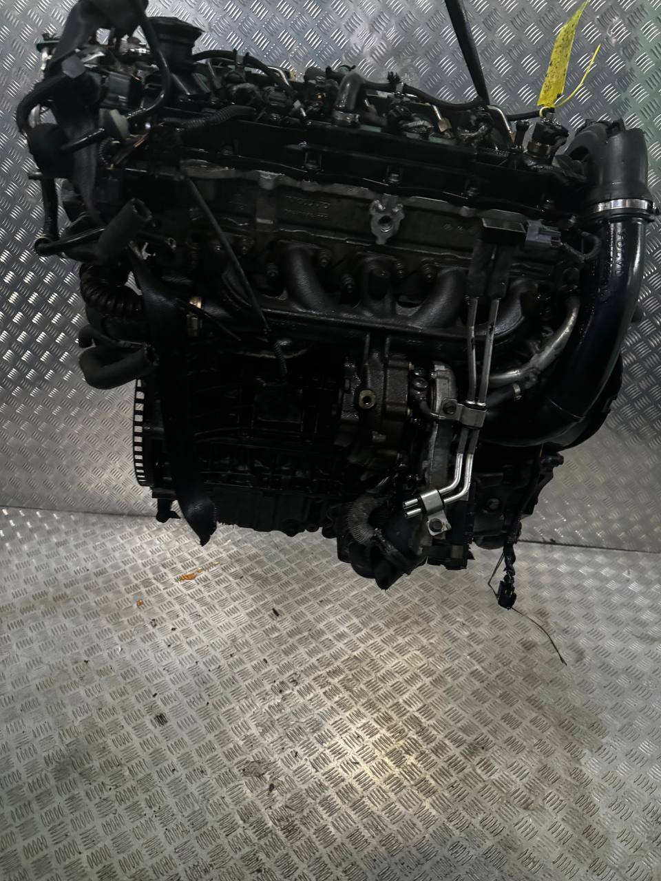 Двигатель D5244T8 Volvo V50 2.4 Дизель