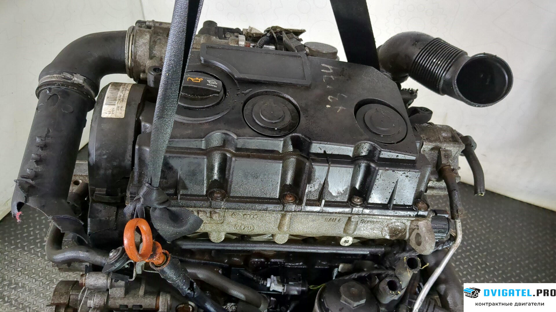 Двигатель Seat Leon 2 2005 - 2009 BLS 1.9 л., Дизель, TDI, артикул 8849536