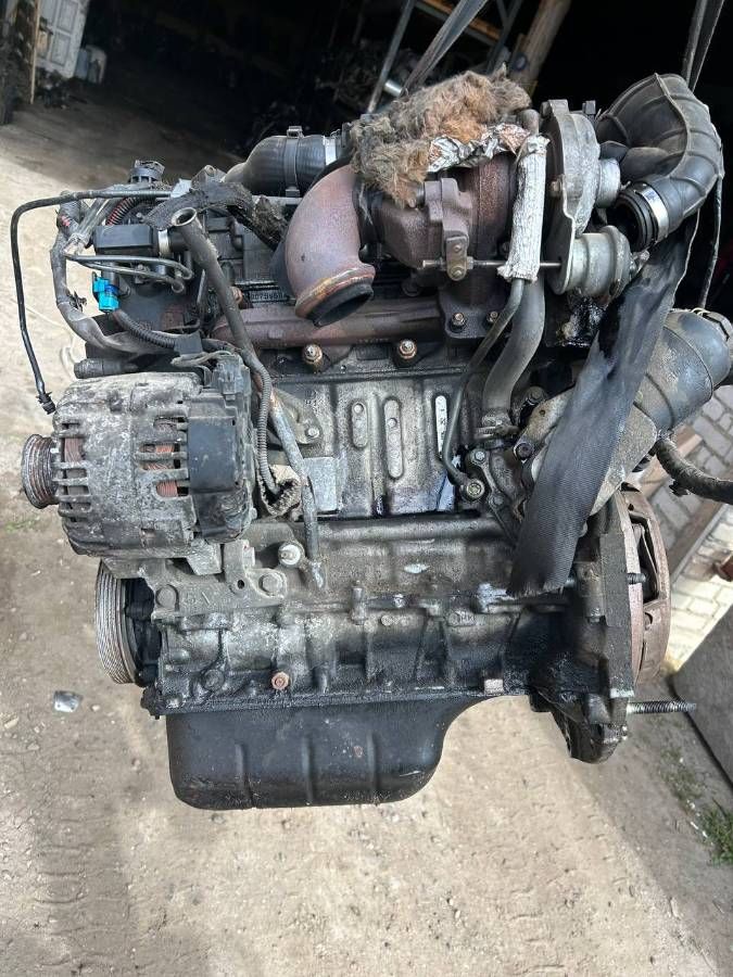 Двигатель 8HX Citroen C3 1 1.4 Дизель