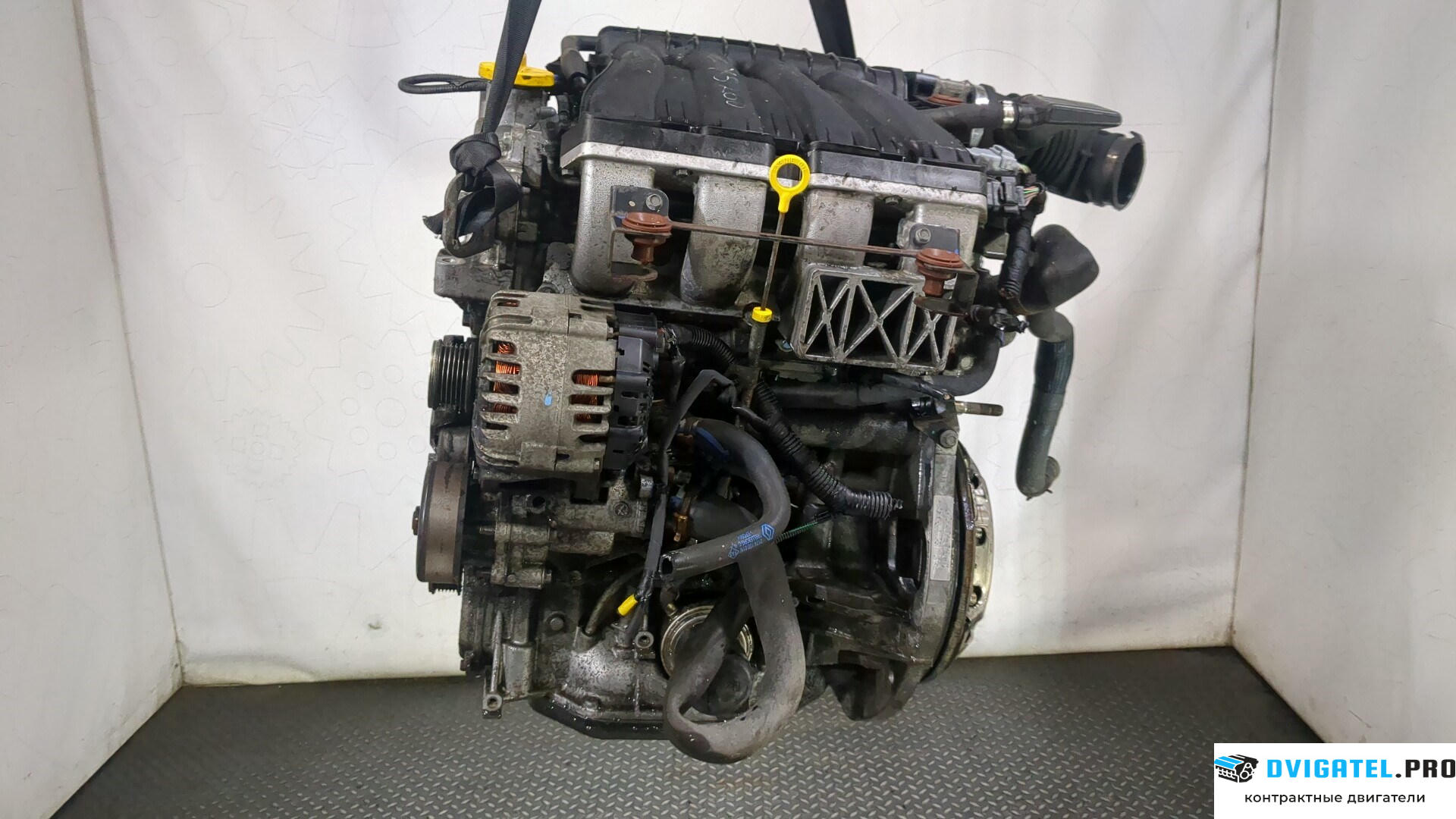 Двигатель Renault Laguna 3 2007 - н.в. M4R 704 2 л., Бензин, Инжектор, артикул 9193361