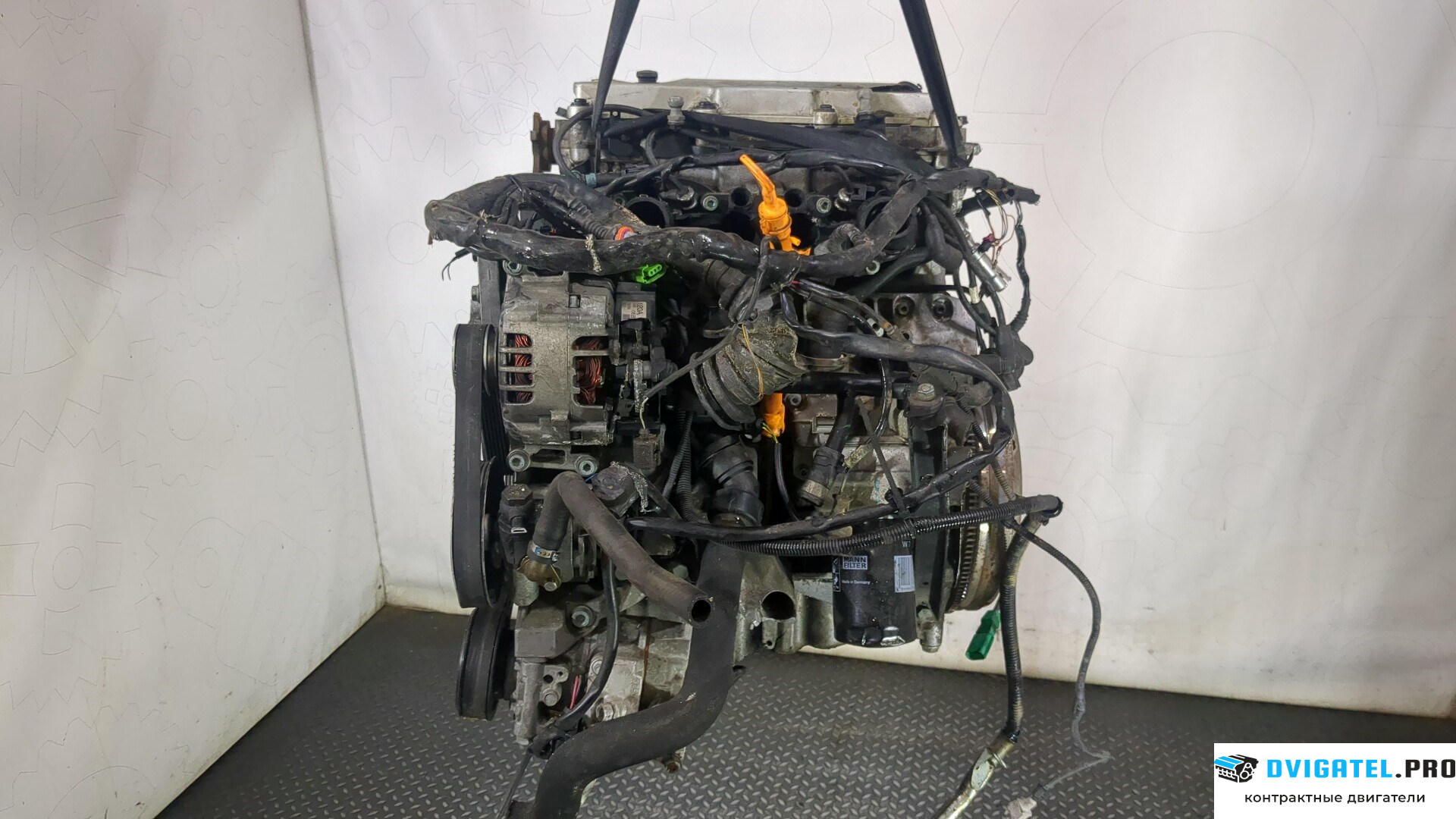 Двигатель Audi A4 B6 2000 - 2004 ALZ 1.6 л., Бензин, Инжектор, артикул 9022865
