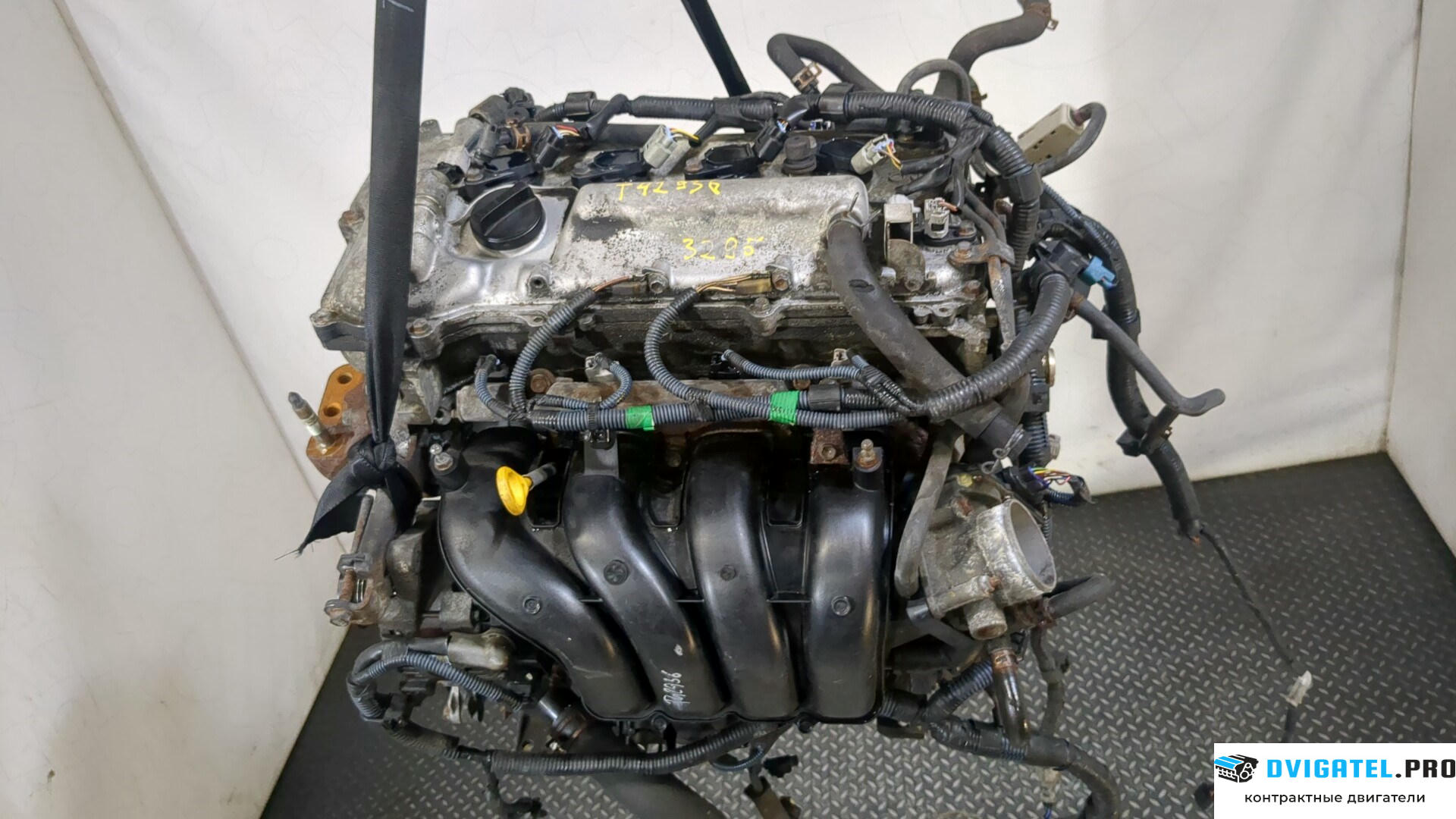 Двигатель Toyota Auris E15 2006 - 2012 1ZR-FE 1.6 л., Бензин, Инжектор, артикул 9244062