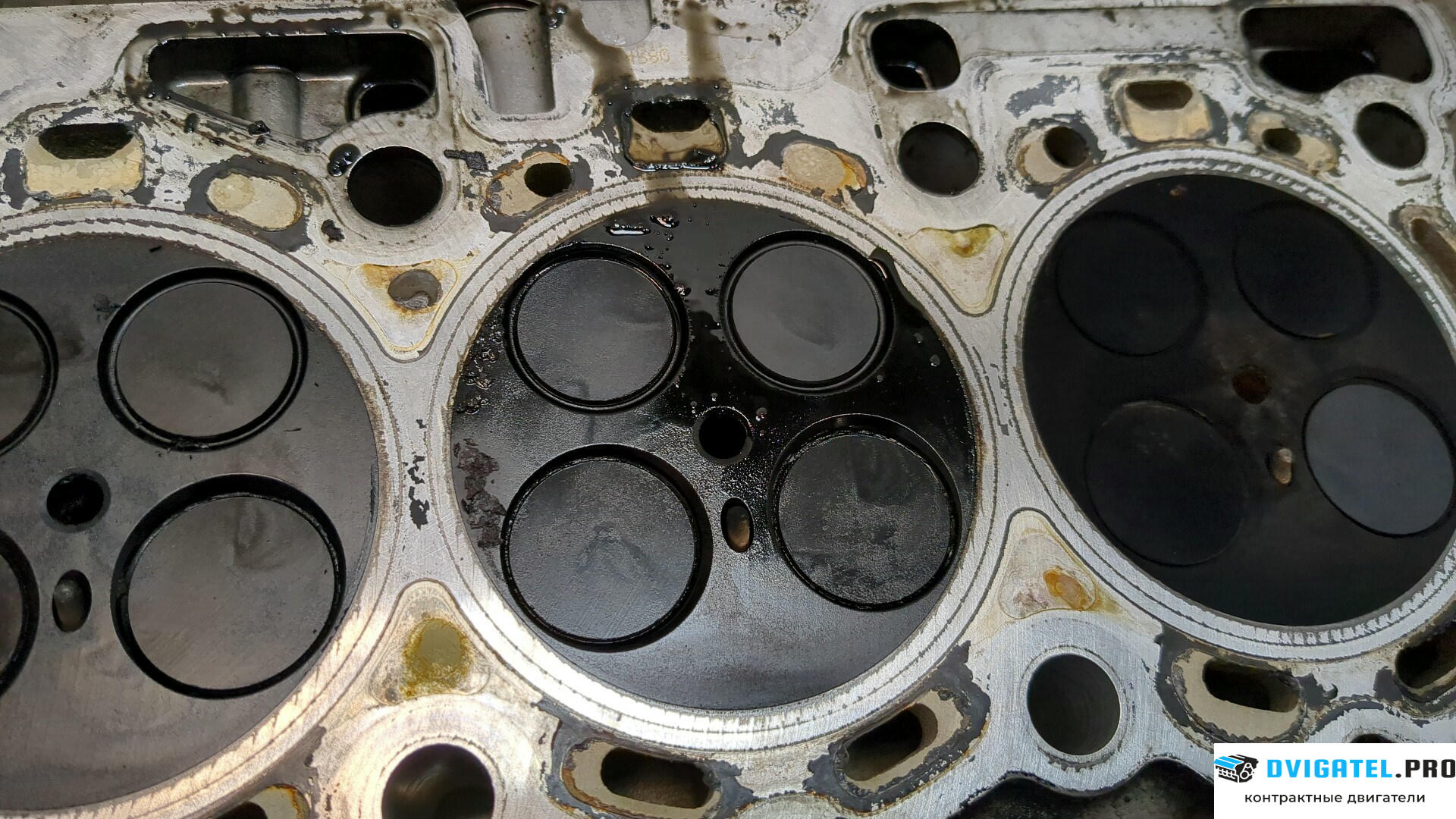 Головка блока цилиндров (ГБЦ) Land Rover Discovery 3 2004 - 2009 276DT 2.7 л., Дизель, Турбо, артикул 8593161