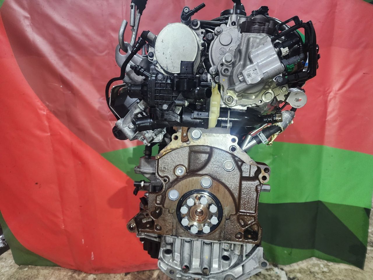Двигатель AH01 Opel Zafira C 2.0 Дизель