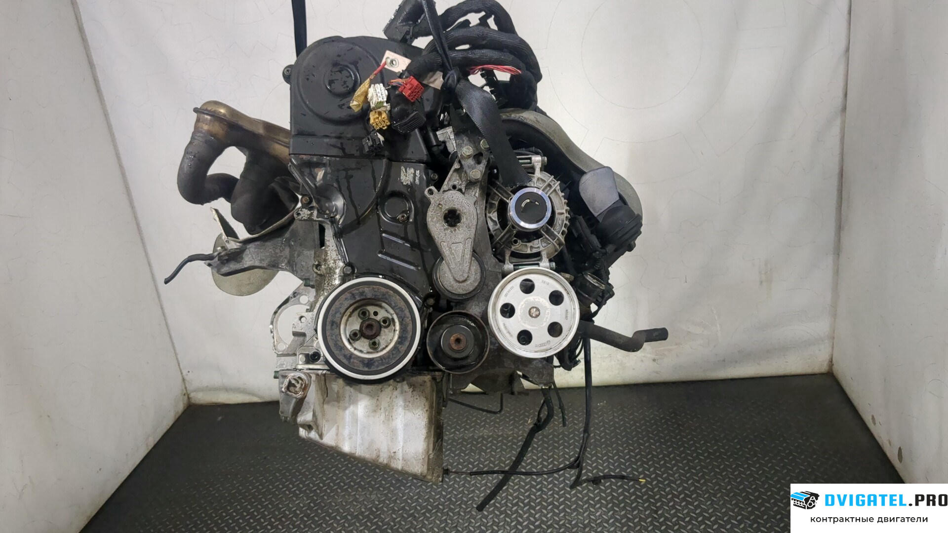 Двигатель Audi A4 B6 2000 - 2004 AWA 2 л., Бензин, FSI, артикул 9130856