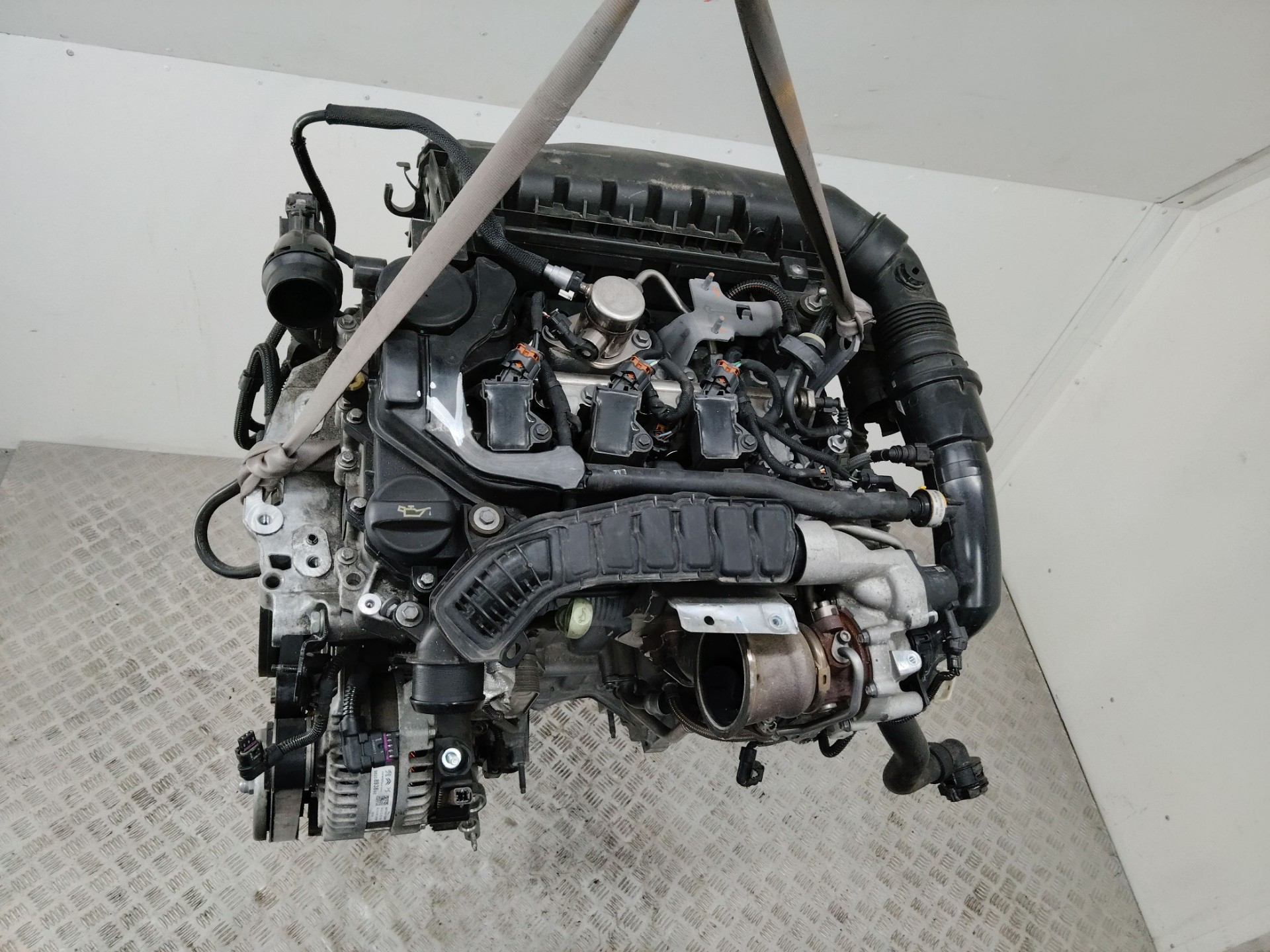 Двигатель HN05 Peugeot 208 1.2 Бензин
