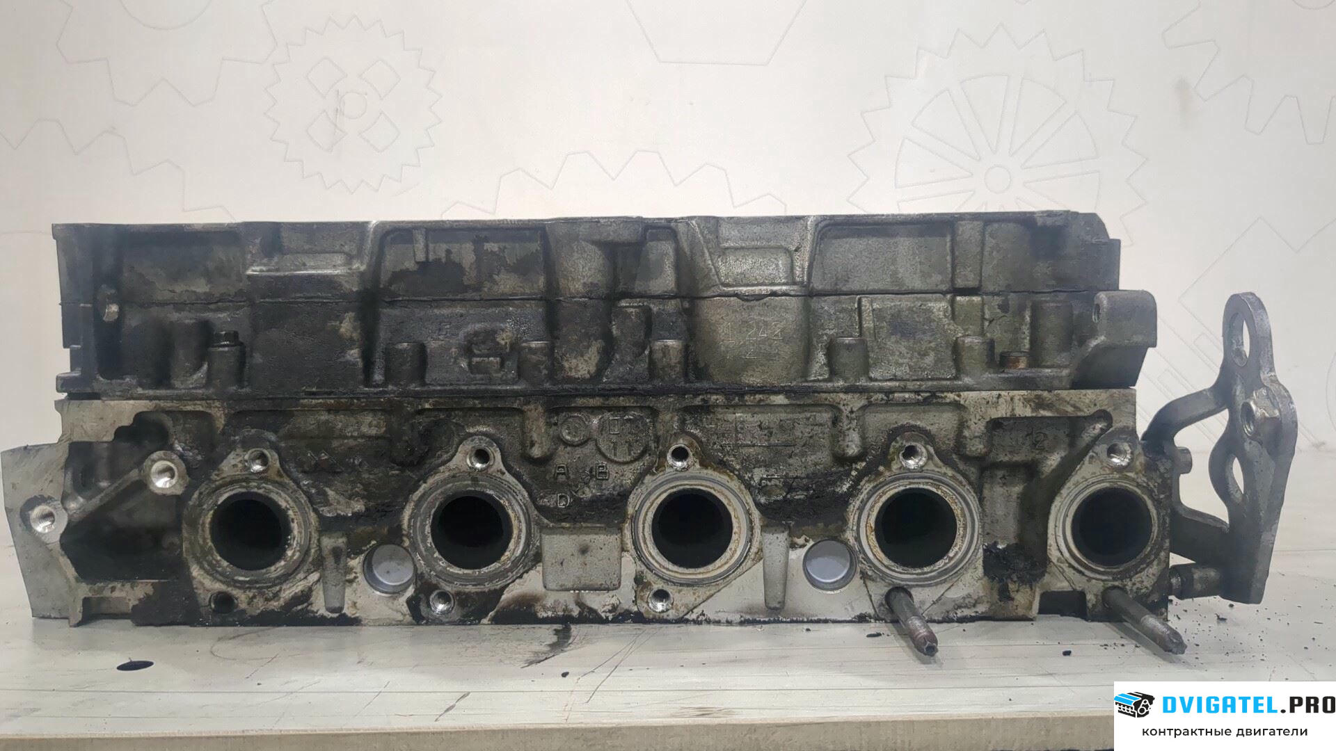 Головка блока цилиндров (ГБЦ) Citroen C4 2010 - 2015 9HP 1.6 л., Дизель, HDI, артикул 9213169