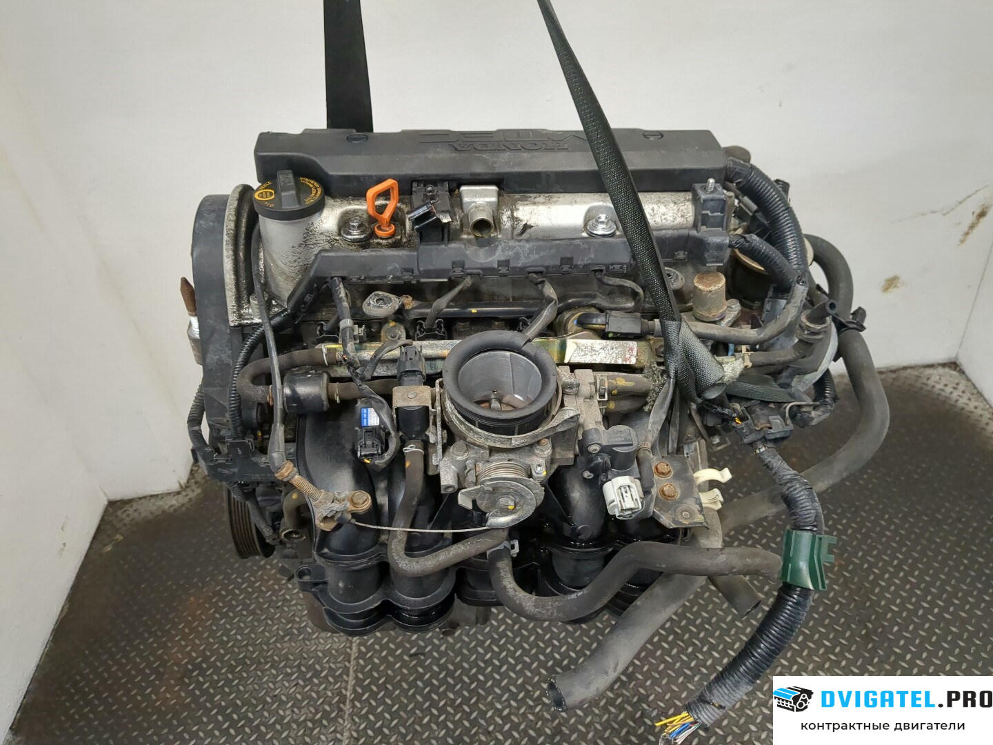 Двигатель Honda Civic 2001 - 2005 D16V1 1.6 л., Бензин, Инжектор, артикул 9236267