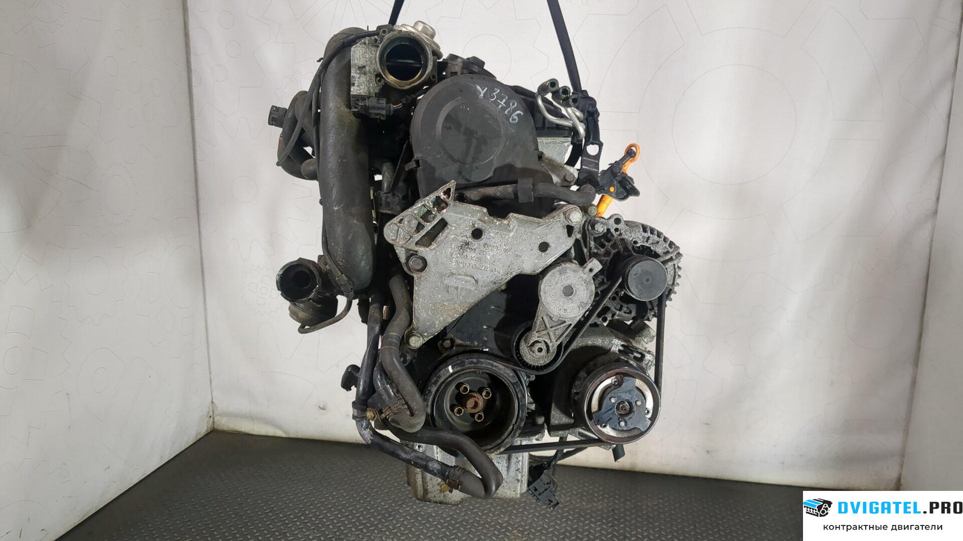 Двигатель Volkswagen Touran 2003 - 2006 BXE 1.9 л., Дизель, TDI, артикул 8937565