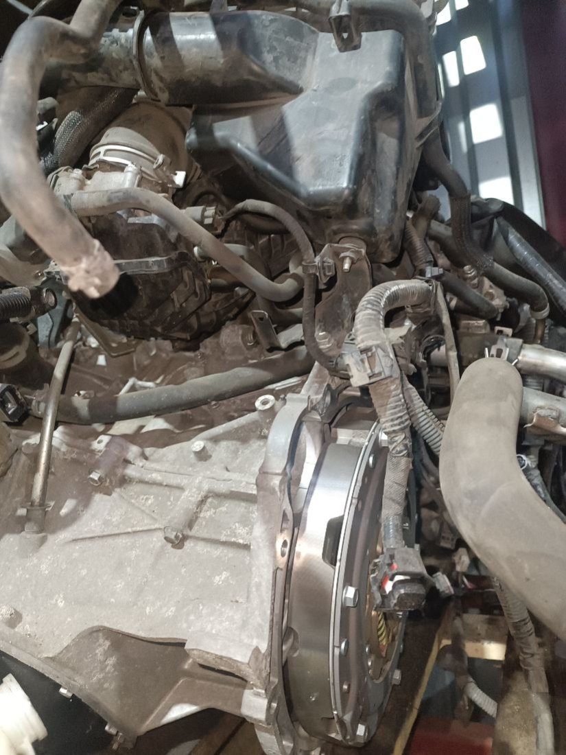 Двигатель X2ZR-W22U Toyota Auris 2 1.8 Гибрид